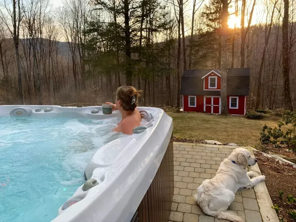 jacuzzi hot tub