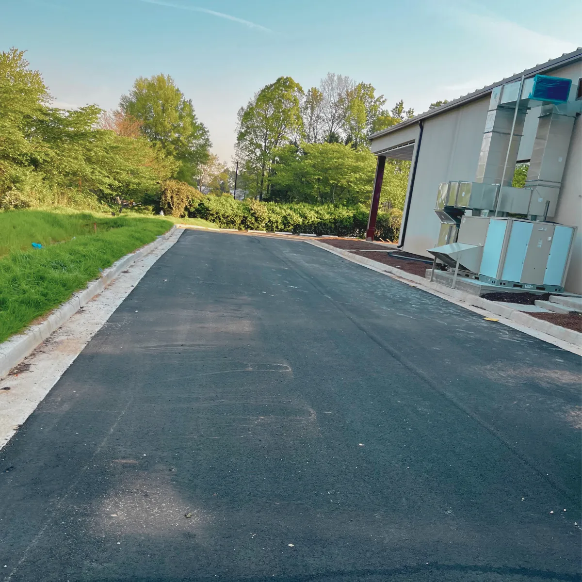 Commercial asphalt parking lot in Cumming, GA – completed by Askew & Sons Asphalt & Concrete