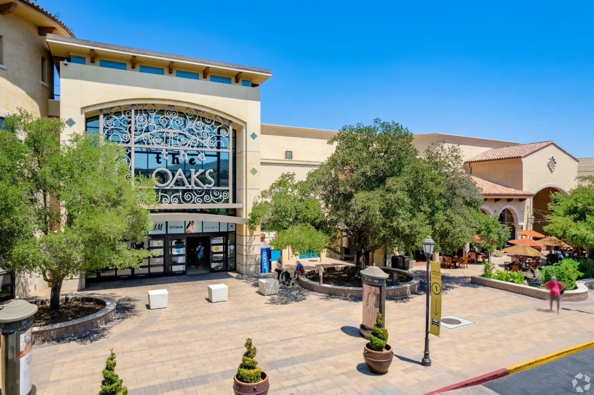 Suburban homes in Thousand Oaks California real estate market overview