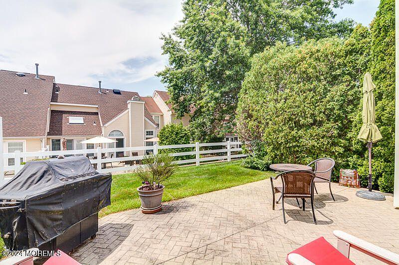 Freehold Concrete builds and installs Patio