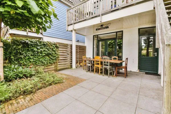 Freehold Concrete builds and installs Patio
