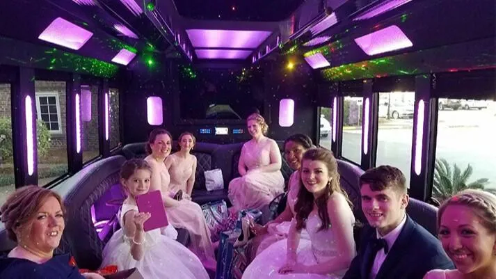 Limo bus service Cambridge