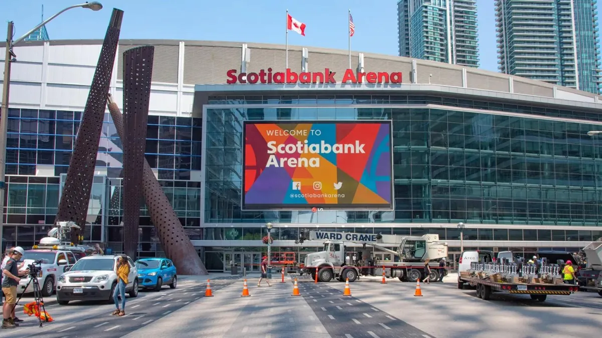 Limo Service to Scotiabank Arena