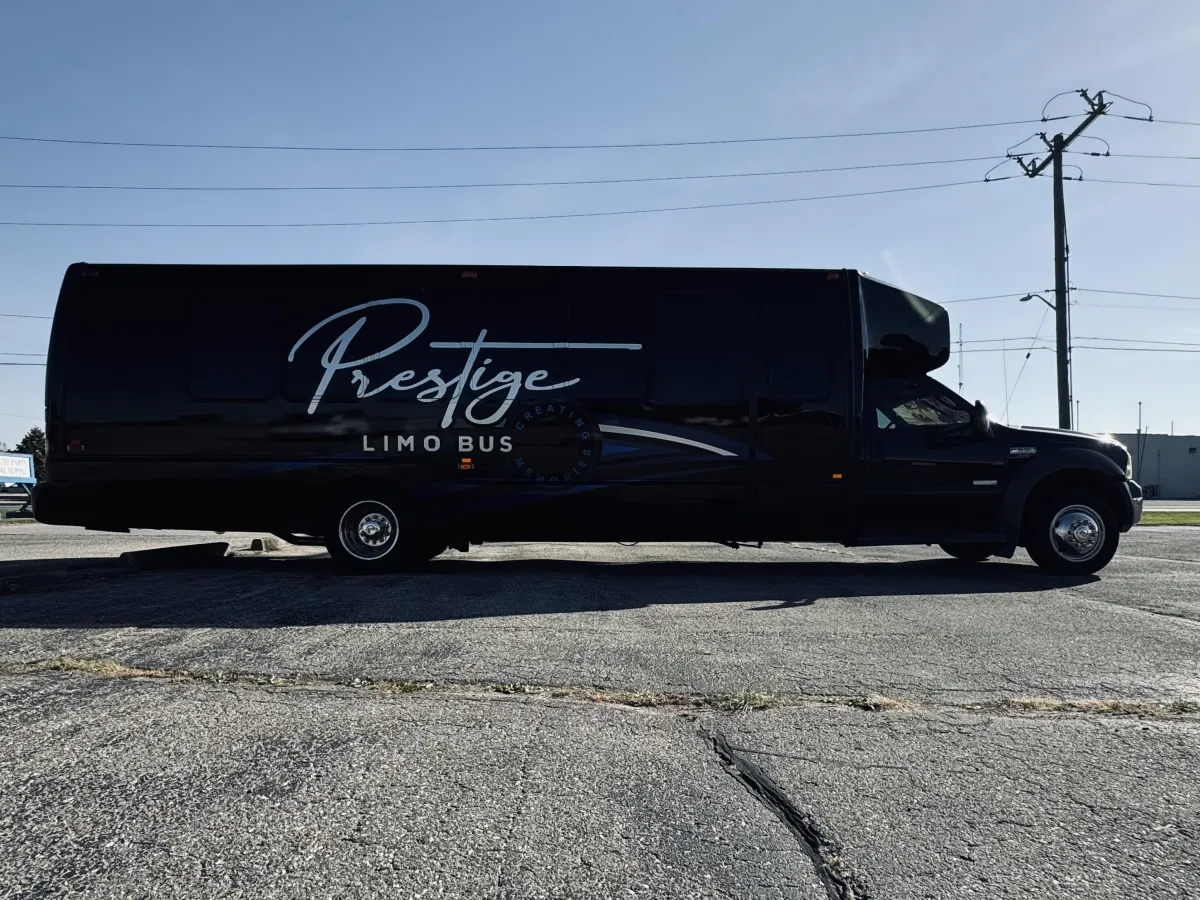 Limo bus rental Cambridge