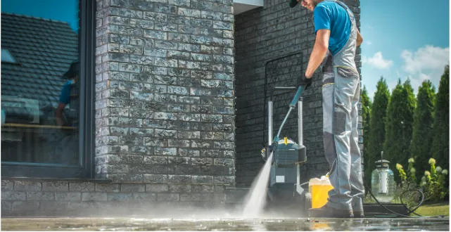 Comment redonner une seconde jeunesse à votre façade à Gièvres ?