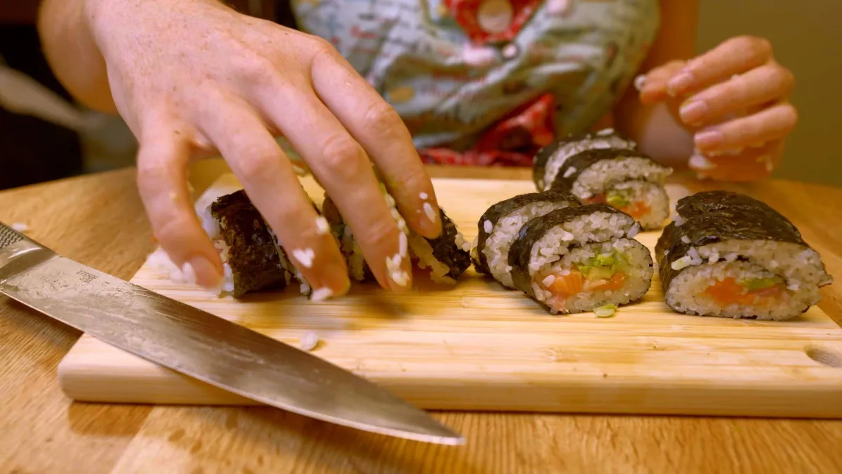 ugly diy sushi rolls