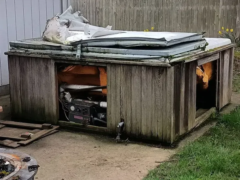 Washington County Junk Removal Hot Tubs & Large Items
