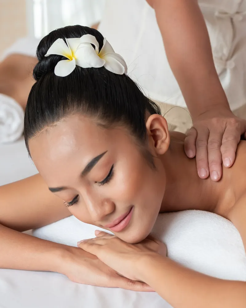 Professional Thai massage therapist providing relaxing massage in Richmond