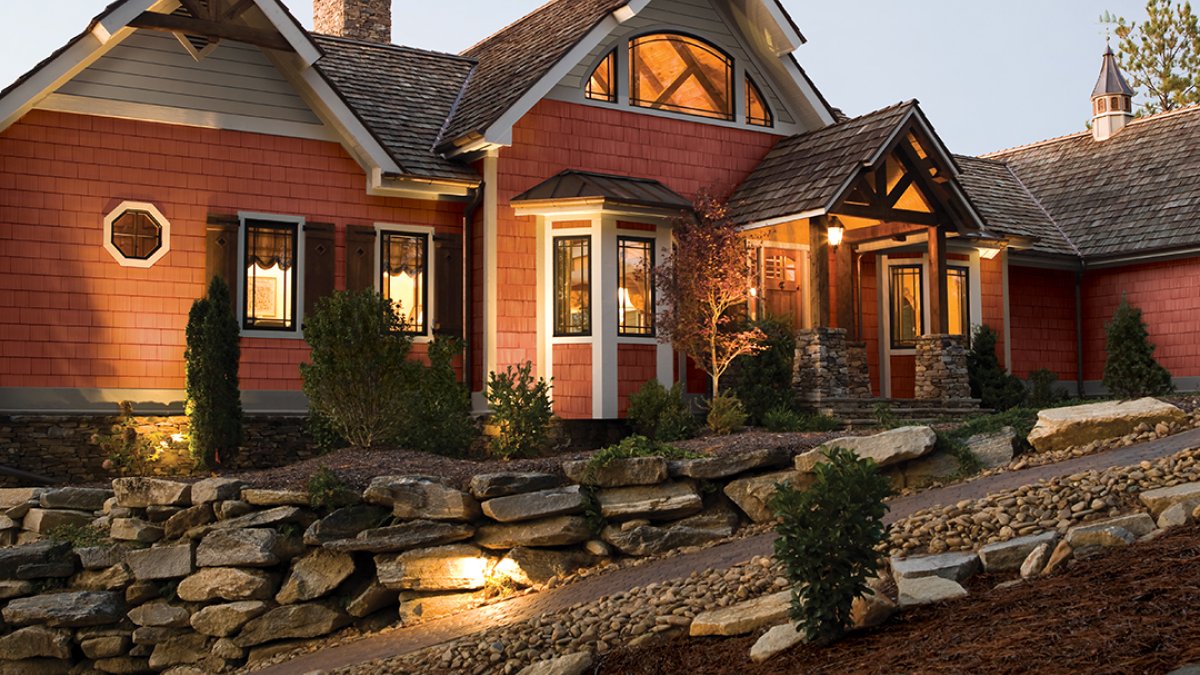 Royal Cedar Shake Shingle Siding on a Residential Home.