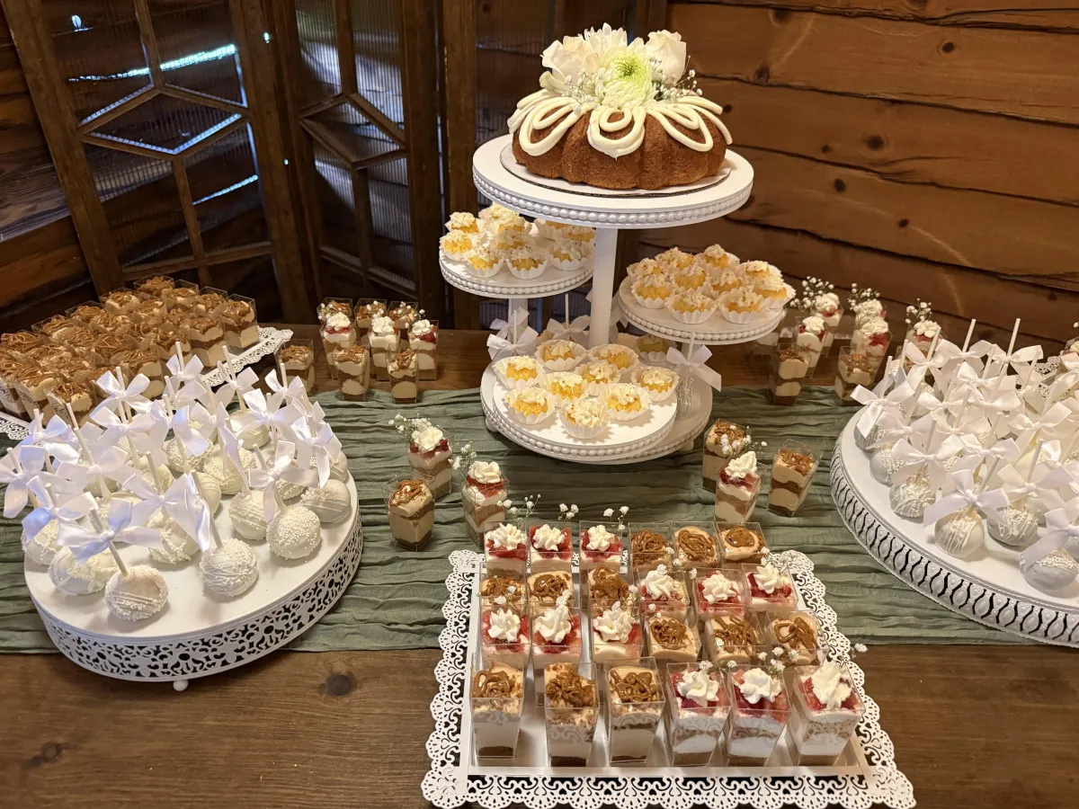 Catering dessert display