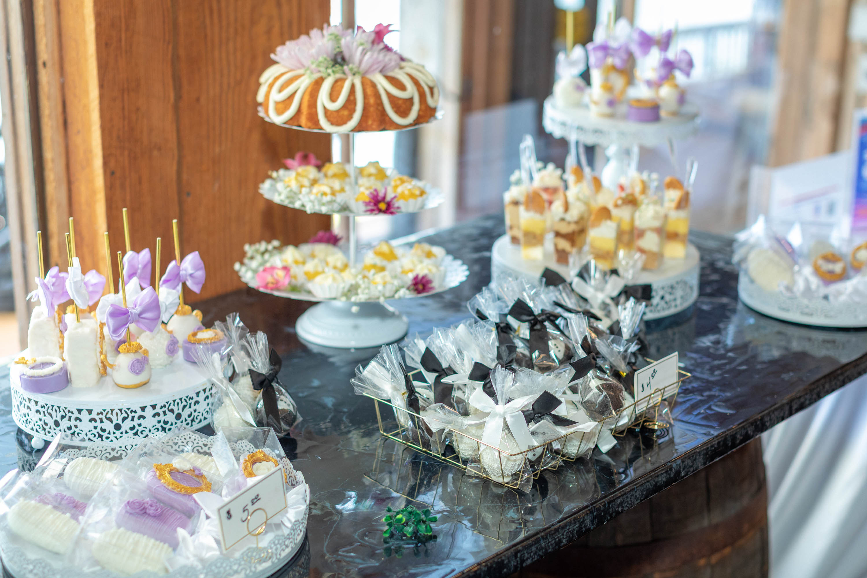 Catering dessert display