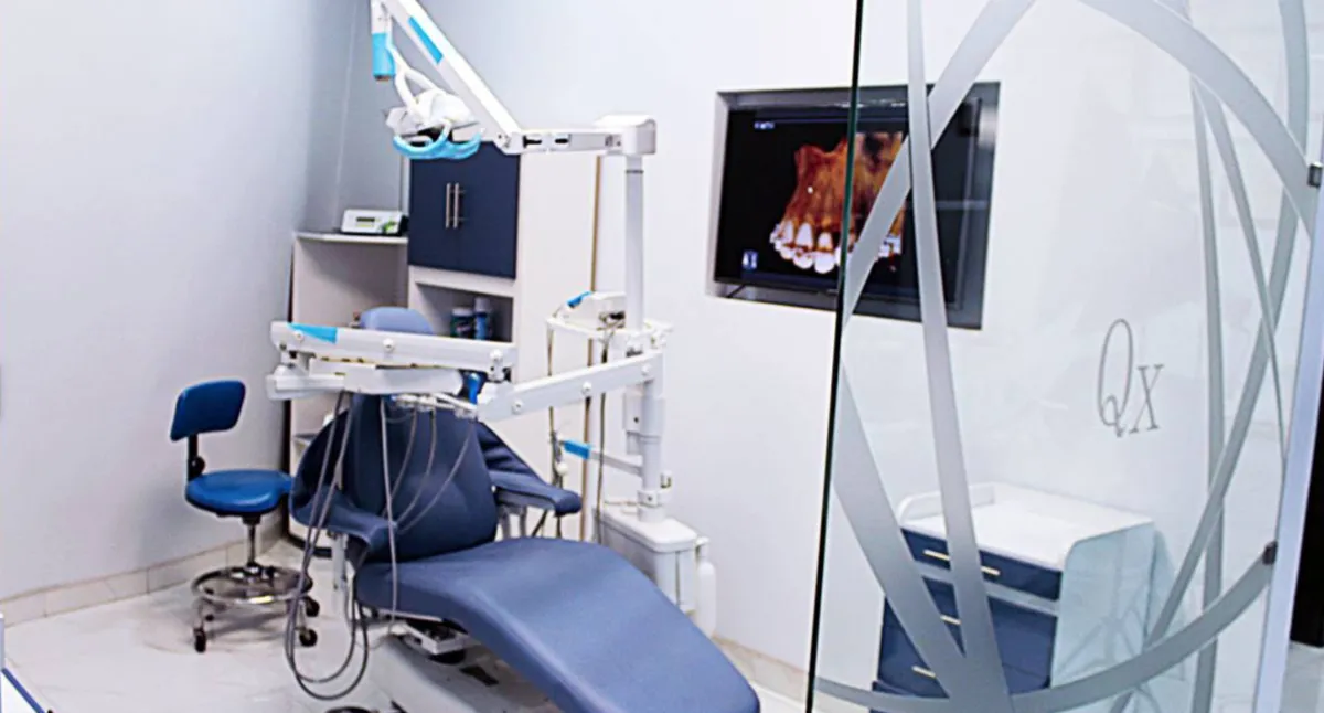 State-of-the-art dental equipment and patient chair