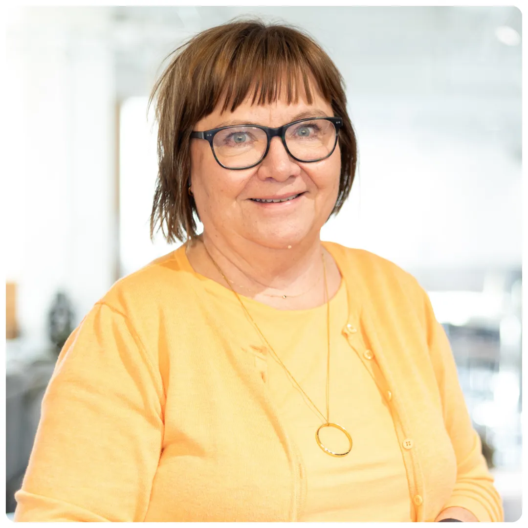 Köper du en av företagarbyråns tjänster kommer du få möta Anna-Lena Jansson på Affärskompetens - Företagarbyrån som blir en småföretagares mentor och företagsutvecklare.