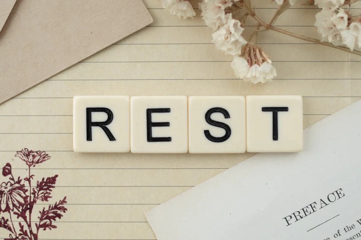 Striving, Resting or Both