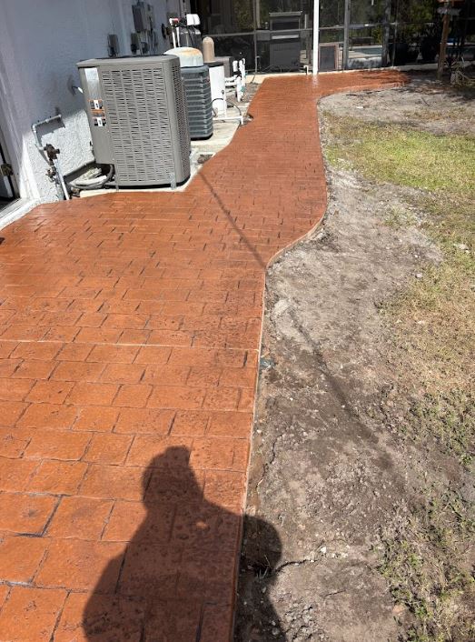 Pompano Beach Concrete constructs pool decks.