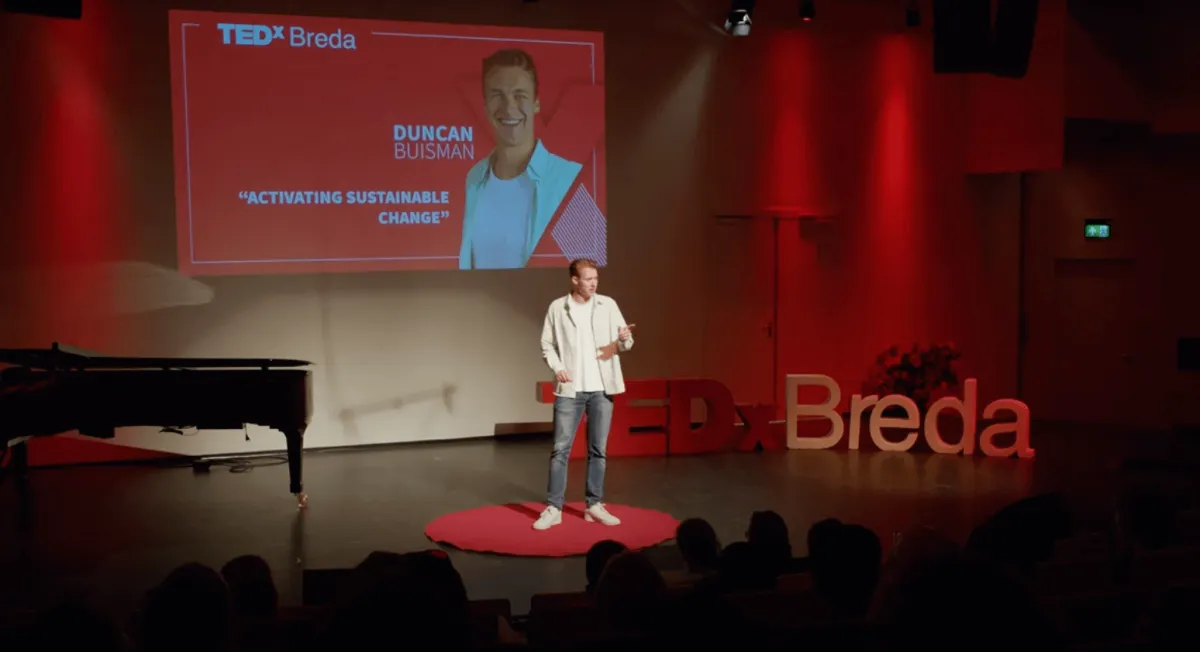 Duncan Buisman on TEDx Stage