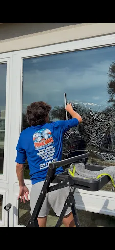 The Prime Bros window tech