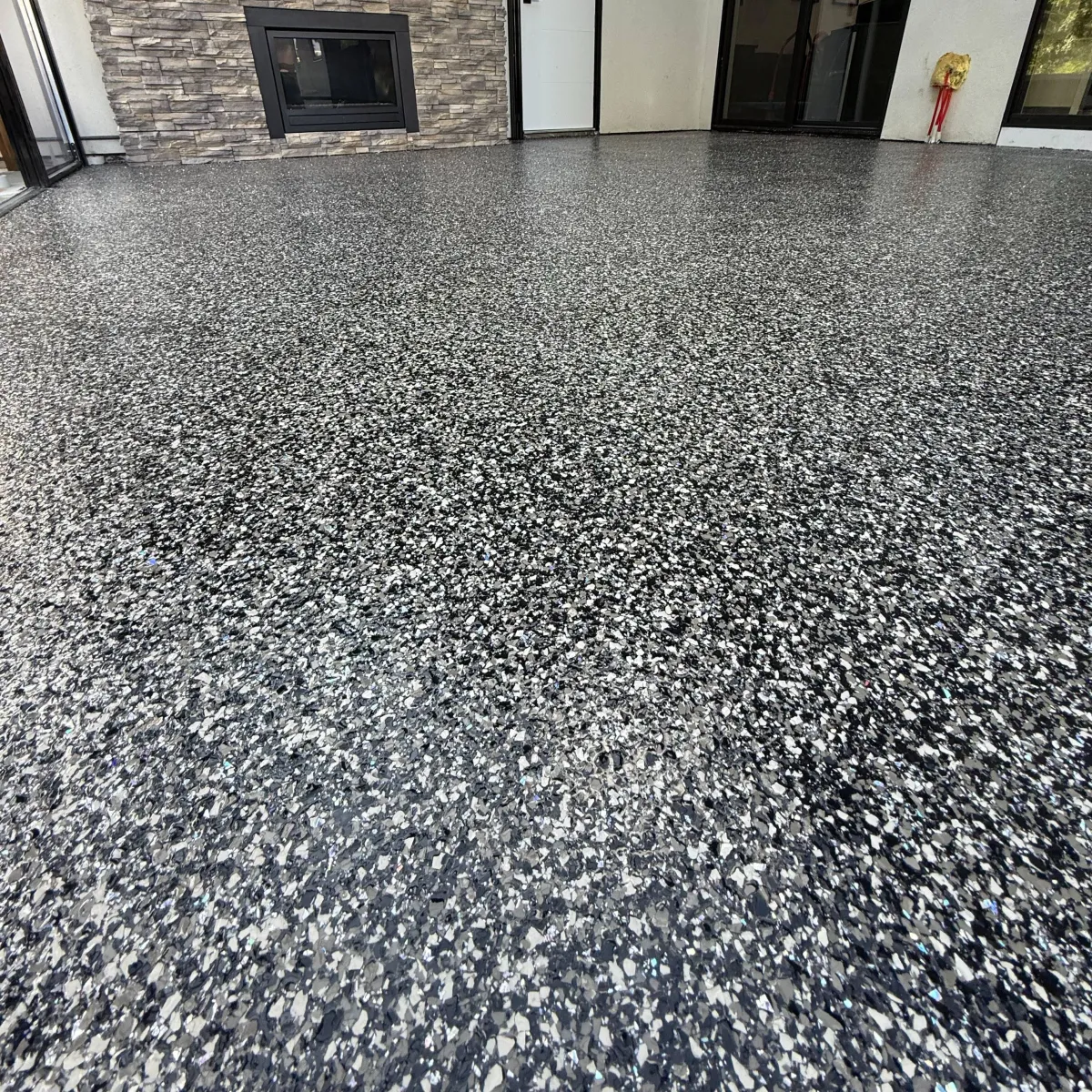 {{ custom_values.service_1 }} in {{custom_values.biz_area_1})