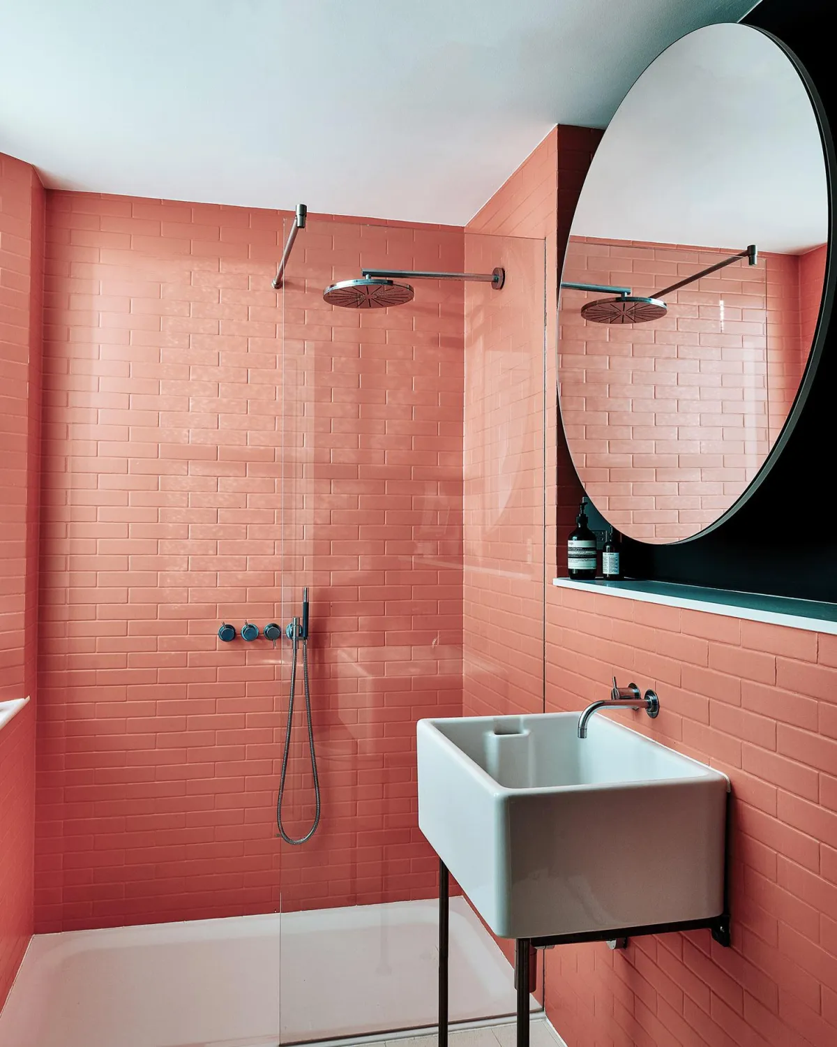 Bathroom - Victorian Townhouse Villa - Islington London