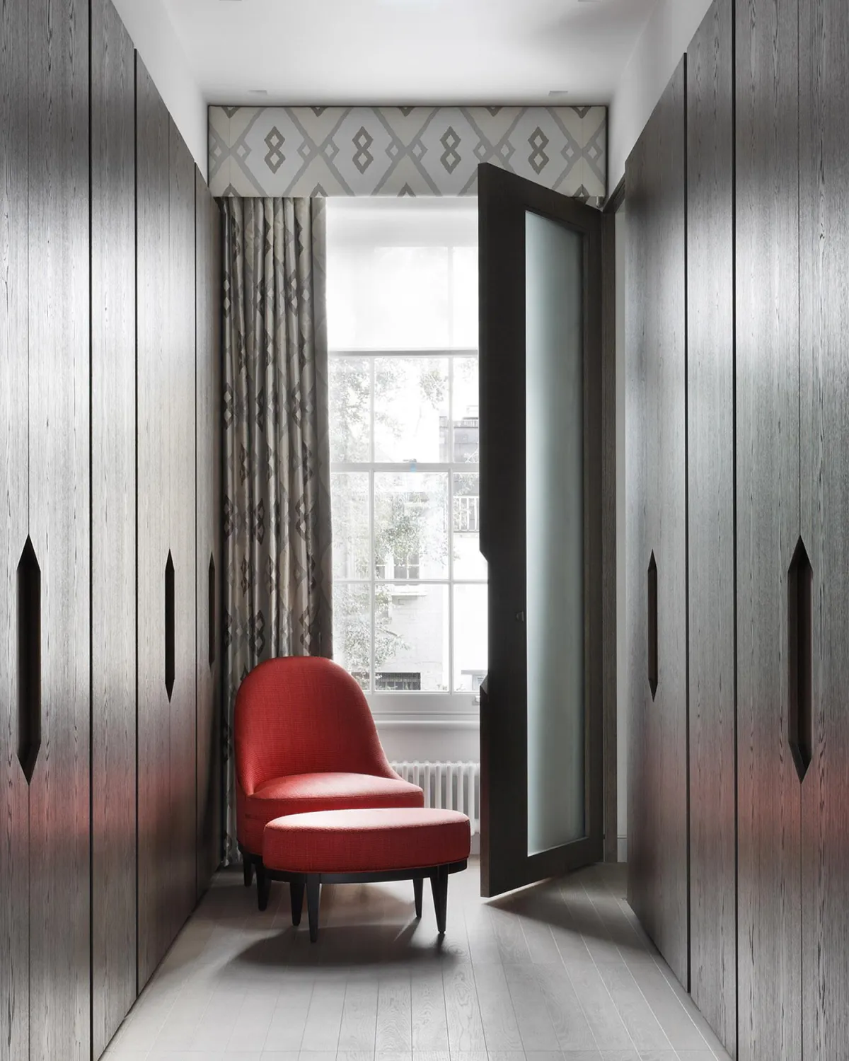 Walk In Wardrobe - Victorian Terraced House - Chelsea London