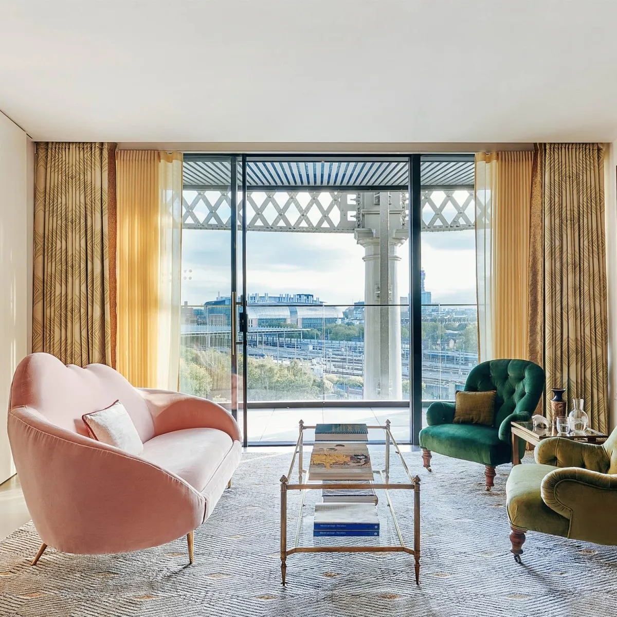 The Gasholders - Contemporary Apartment - Kings Cross London