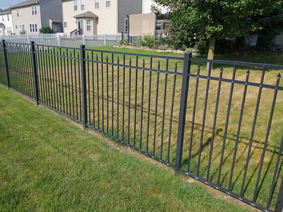 flat top aluminum fence installation