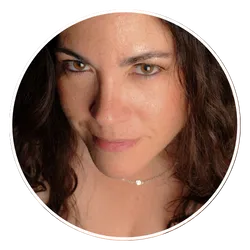 Mia Saenz with long hair, spiritual practitioner