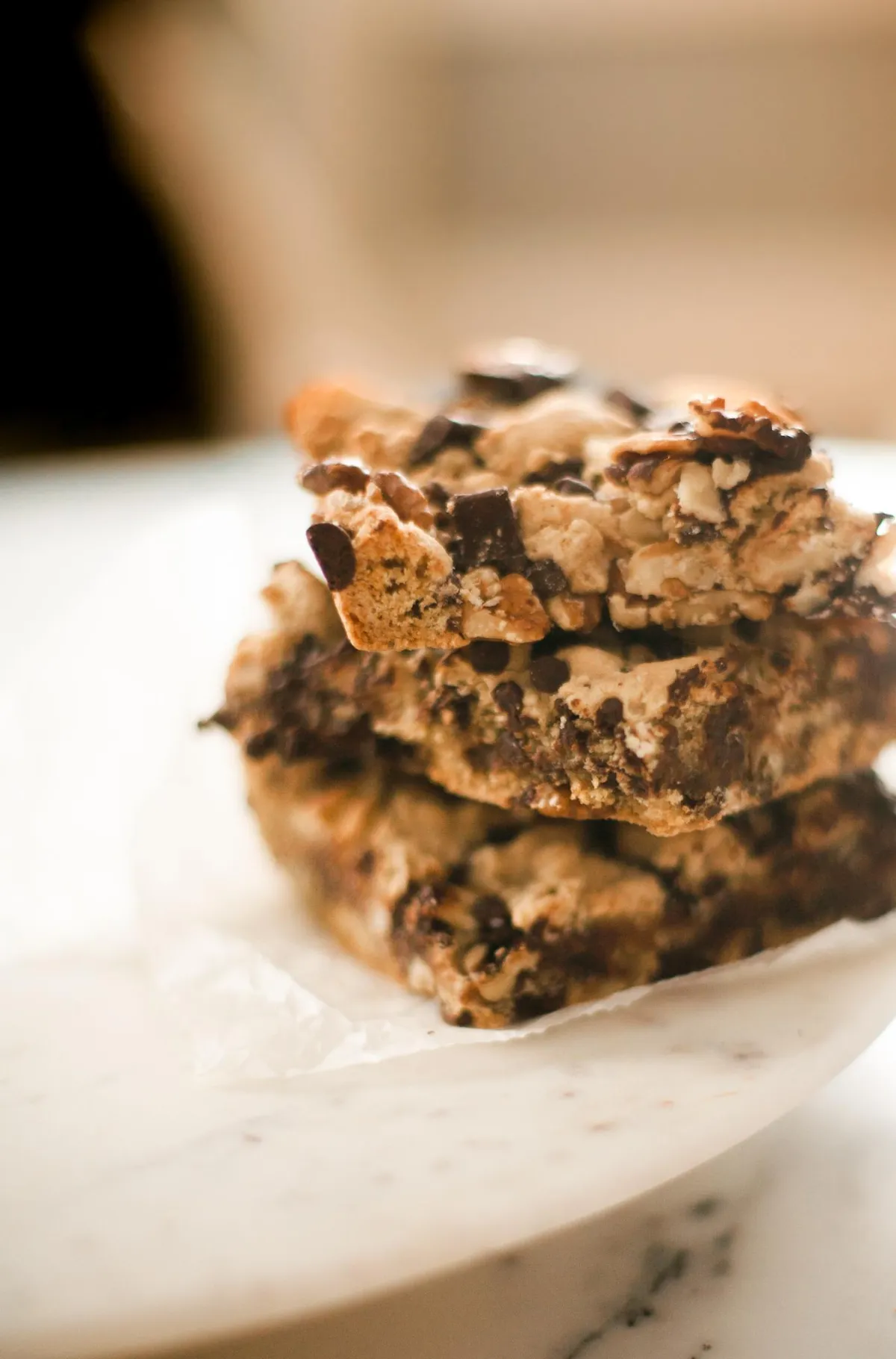 learn how to make this levain style chocolate chip cookie bar