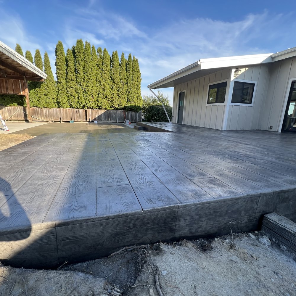 Federal Way Concrete builds and installs Slab