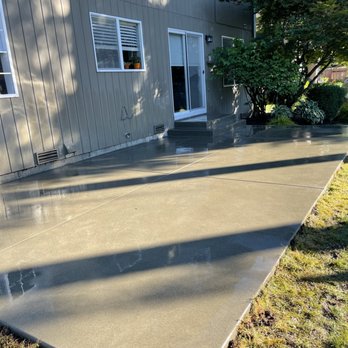 Federal Way Concrete builds and installs Slab