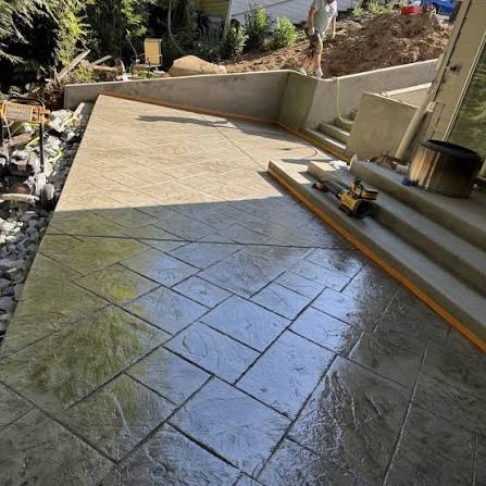Federal Way Concrete builds and installs Slab