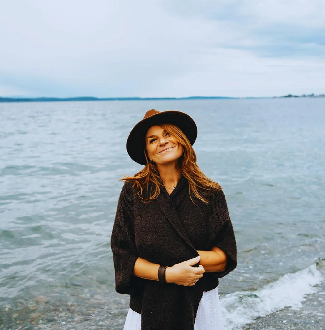 Lisa Querido, Women's Embodiment and Pleasure Coach, Massage Therapy