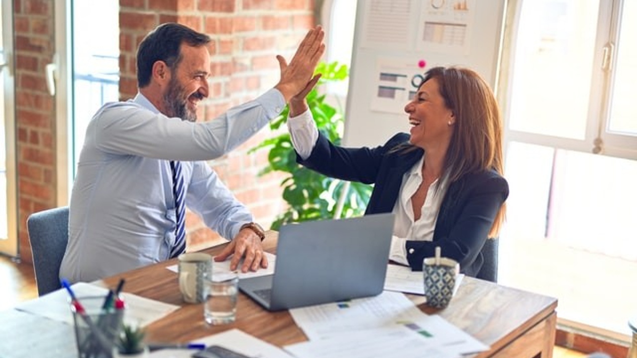 Leadership strategies for motivating employees and increasing workplace engagement