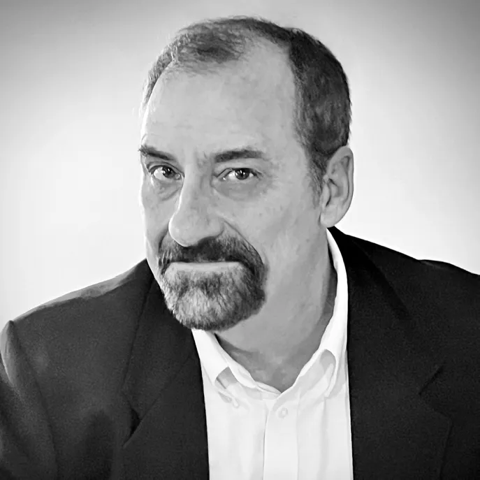 Portrait of Nick Szubiak, Healthcare Management and Integration Expert.