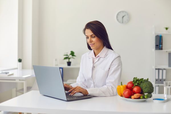 Is Health Coaching Worth It? Here's What You Need to Know