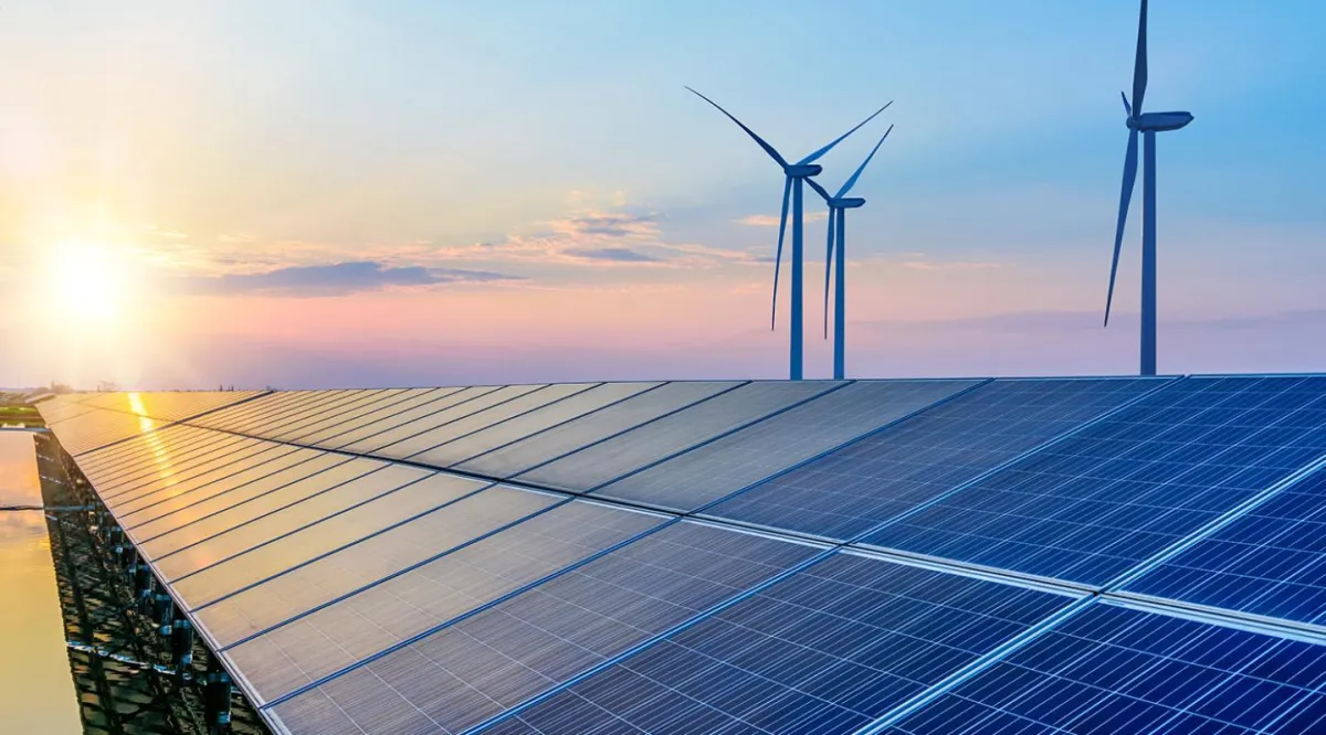 Commercial solar installation showing energy production and ROI calculations