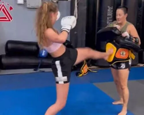 Muay Thai & Boxing Haiku, HI