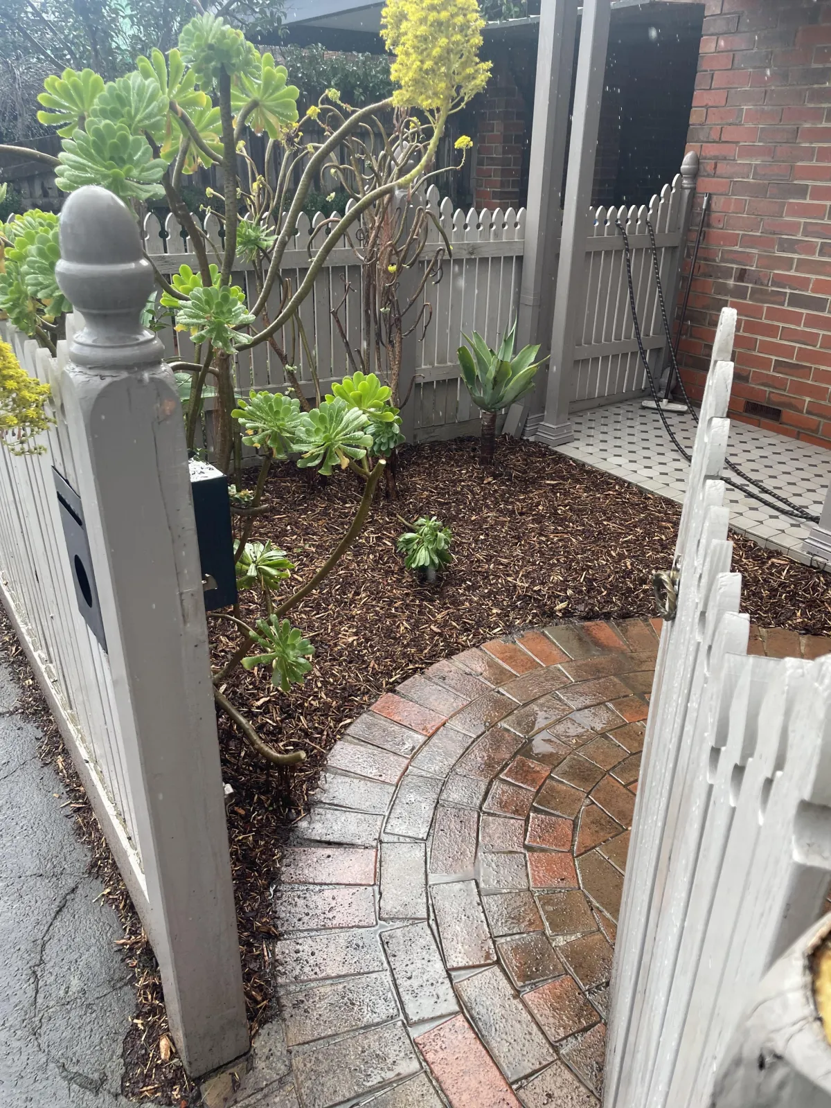 Mulching experts in Montmorency