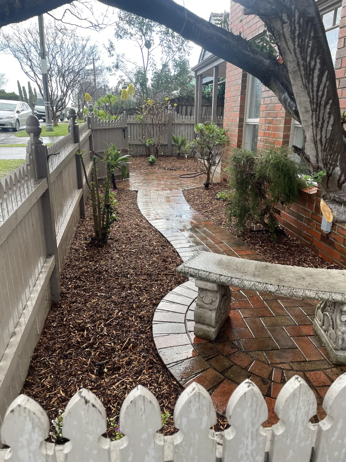 expert mulching services - Montmorency, Greensborough, Bulleen, and Balwyn