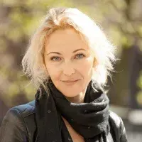 Sarah T.