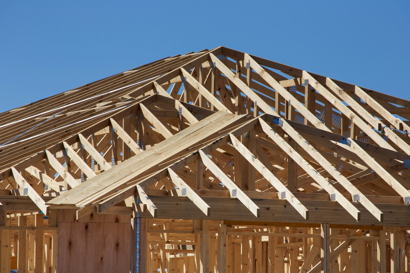 New Construction in Cape Coral: Why Builder-Grade AC Units Are Sized for Code, Not Comfort