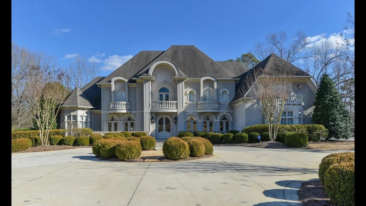 benny roberts on concierge-level service in real estate