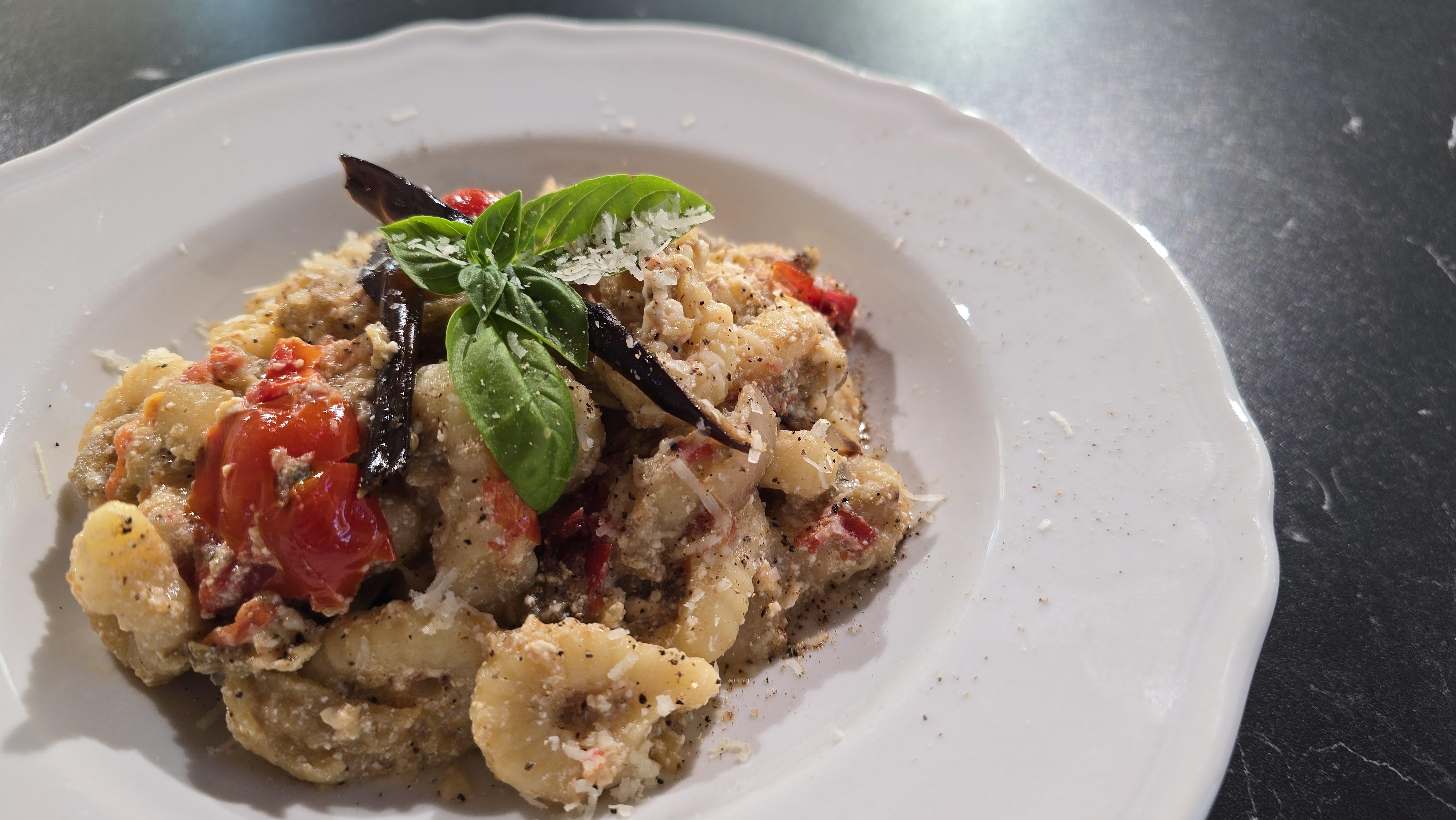 Spizzulus Pasta with Eggplant One Pot Sauce