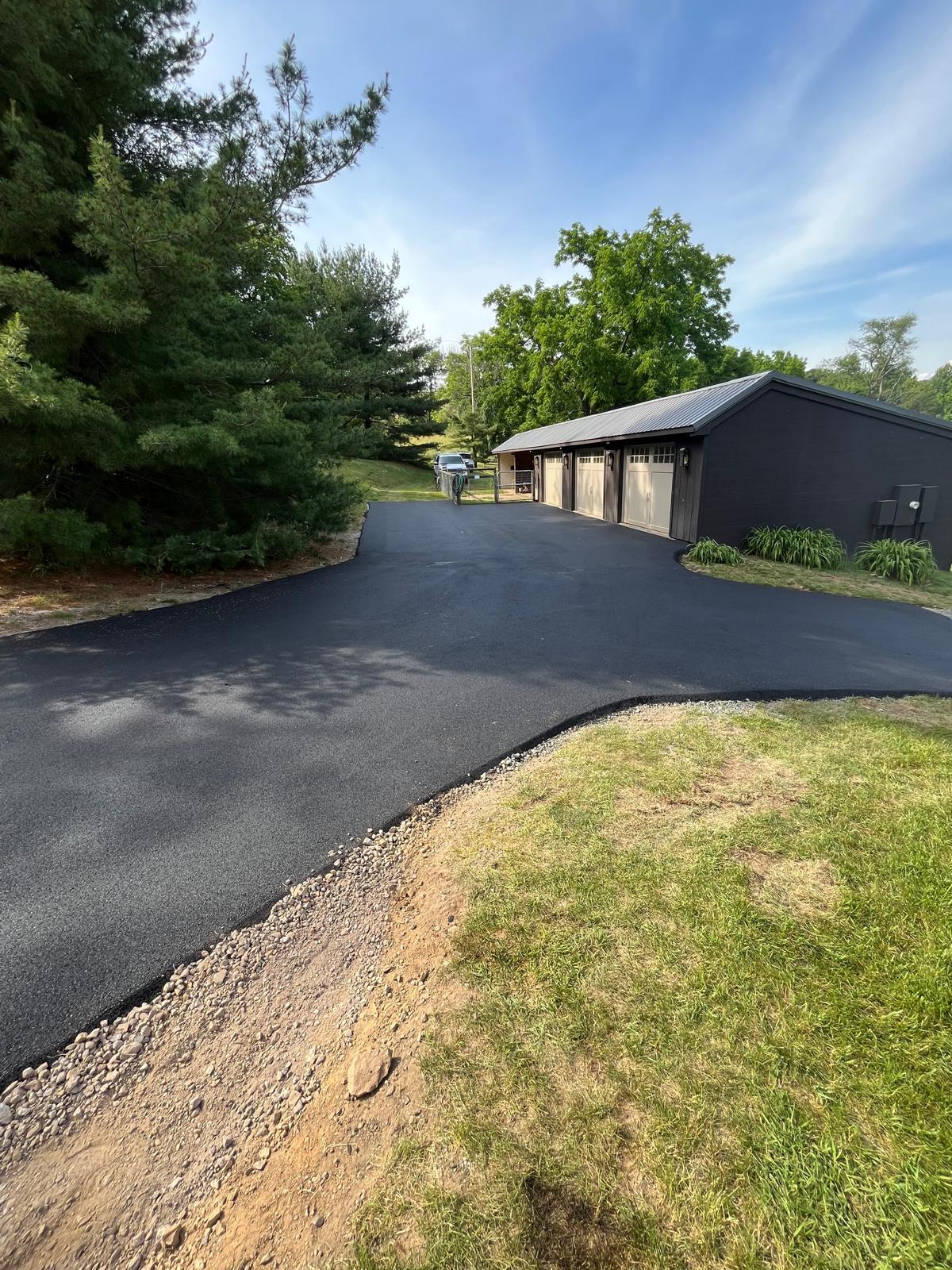 aslphalt paving driveway paving