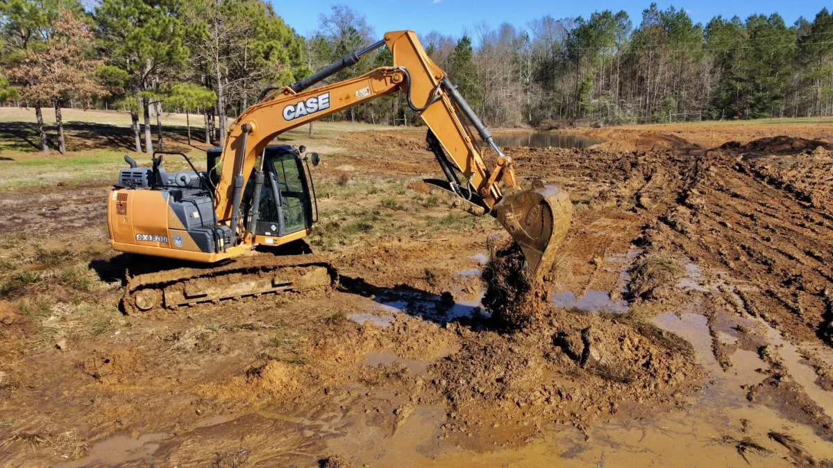 Our 15-ton class excavator is a versatile and powerful machine capable of a wide range of digging, lifting, and material handling tasks.