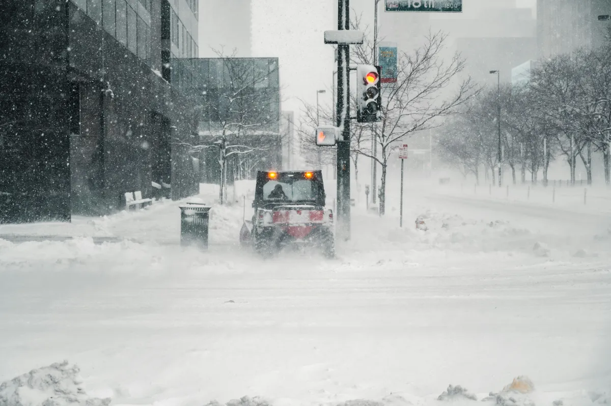 snowstorm signaling winter energy risk