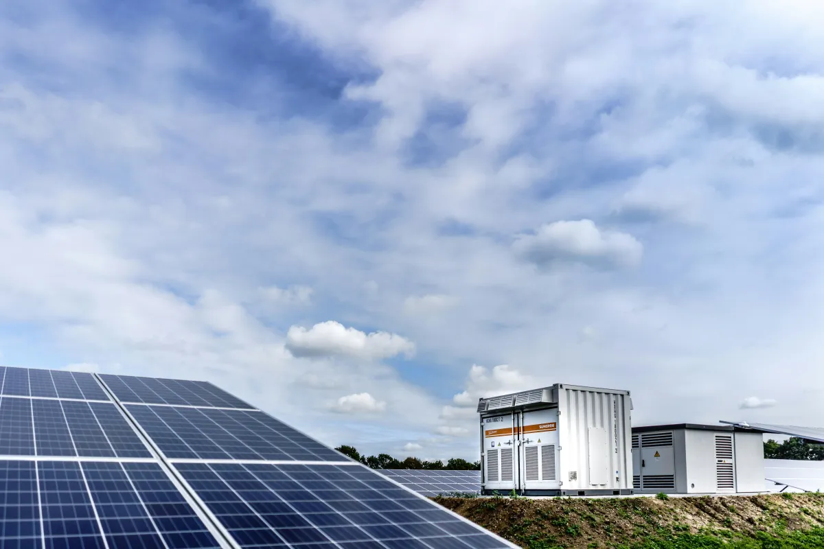 Onsite solar and storage representing the interconnection queue