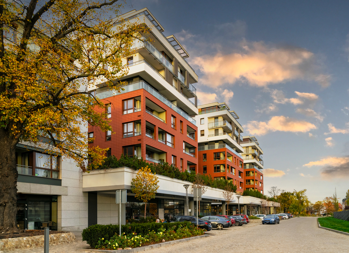 Broward County condo community with waterfront feature and landscaped grounds, ideal for unsold condo units financing and bridge loan for unsold condo inventory.