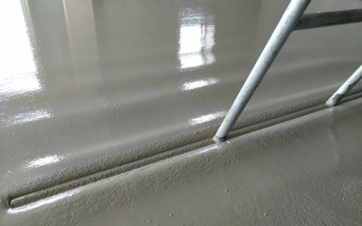 concrete floor, screed