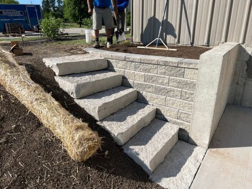Brookfield Retaining Walls & Natural Stone